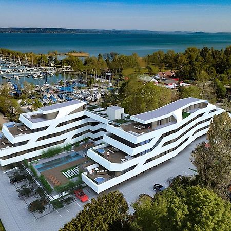 Marina Apartman Hotel Balatonszemes Ngoại thất bức ảnh