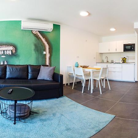Marina Apartman Hotel Balatonszemes Ngoại thất bức ảnh