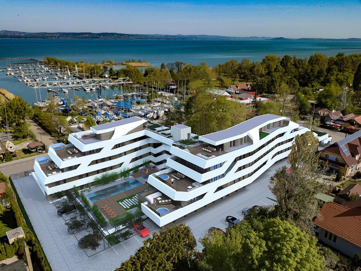 Marina Apartman Hotel Balatonszemes Ngoại thất bức ảnh