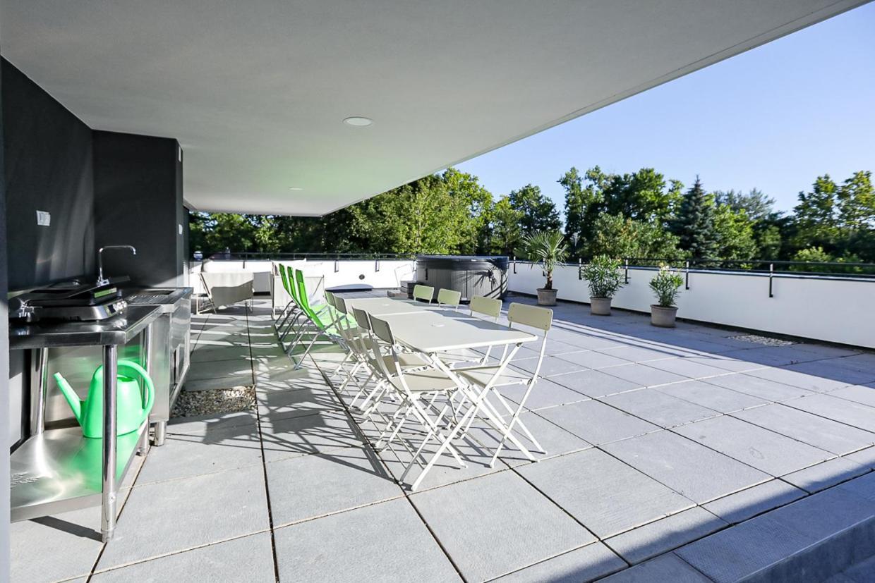 Marina Apartman Hotel Balatonszemes Ngoại thất bức ảnh
