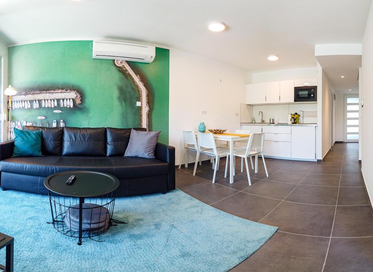 Marina Apartman Hotel Balatonszemes Ngoại thất bức ảnh