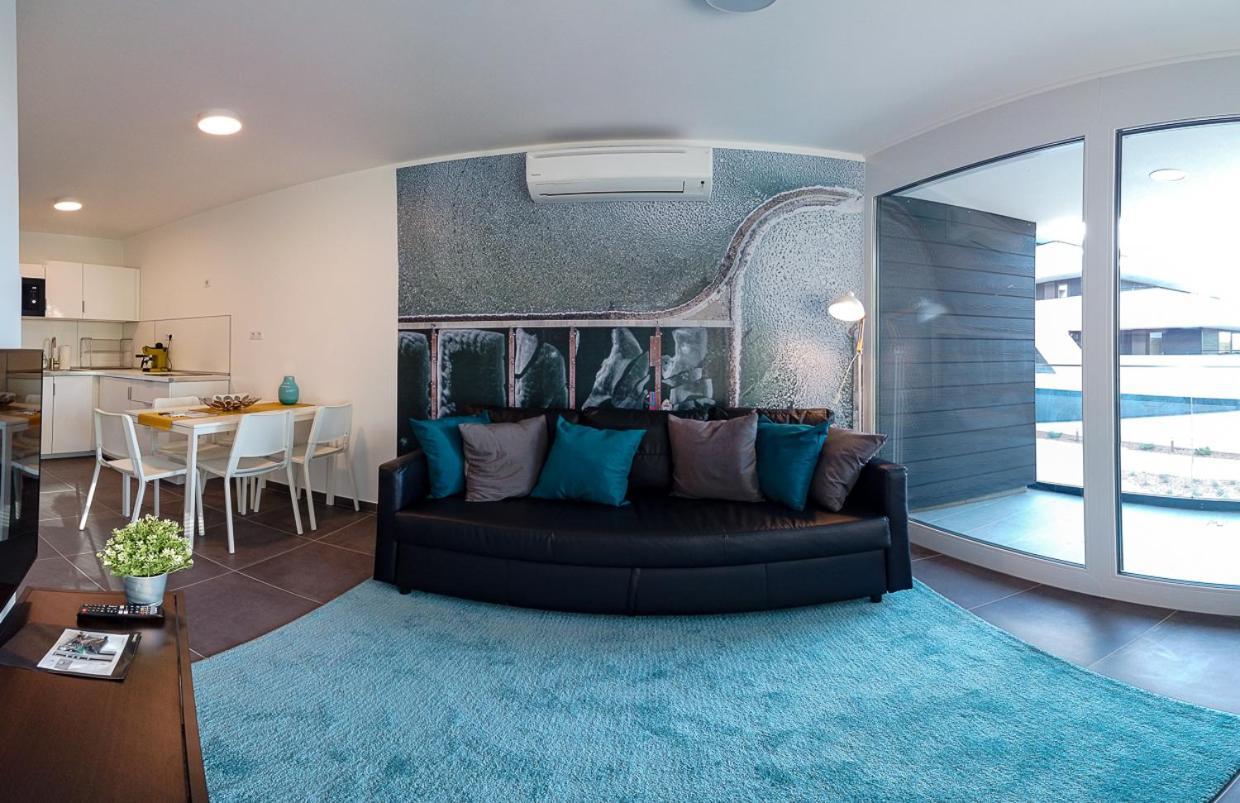 Marina Apartman Hotel Balatonszemes Ngoại thất bức ảnh